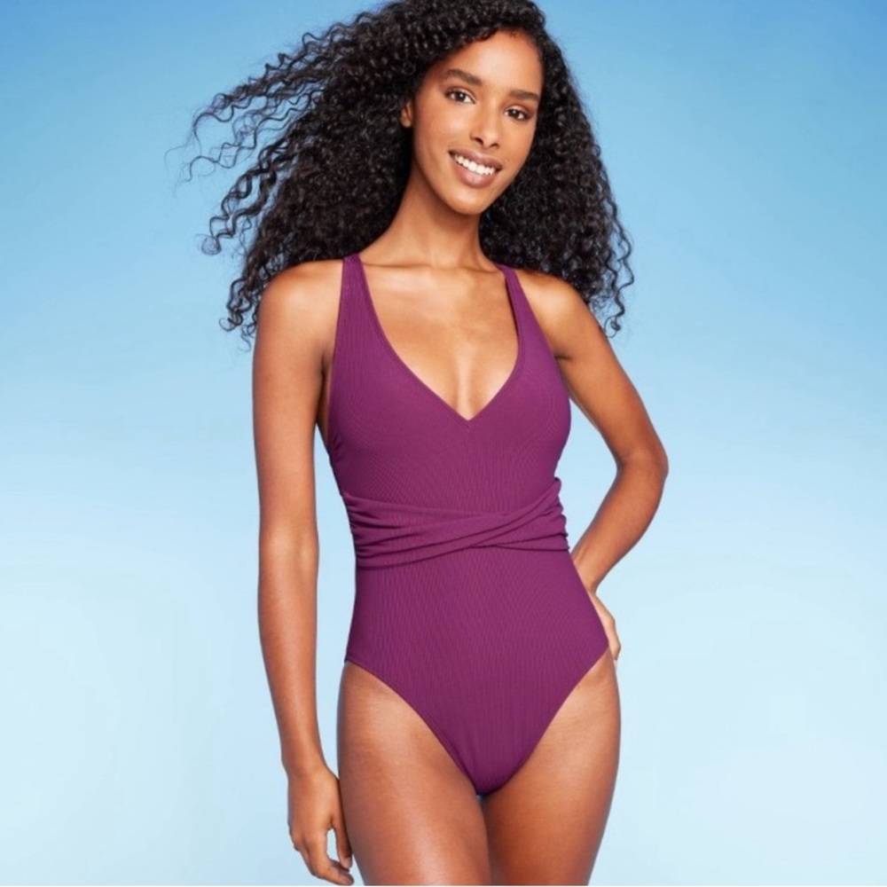 Shade & Shore One Piece Swimsuit Medium